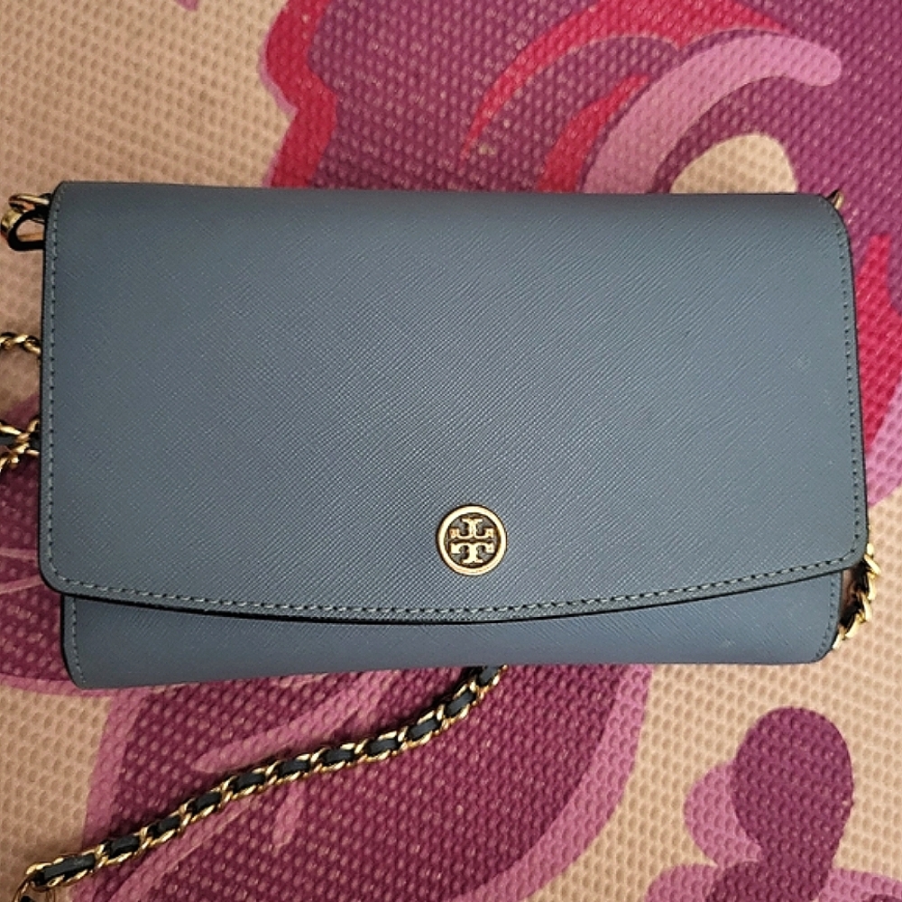 Tory Burch Robinson Chain Wallet
